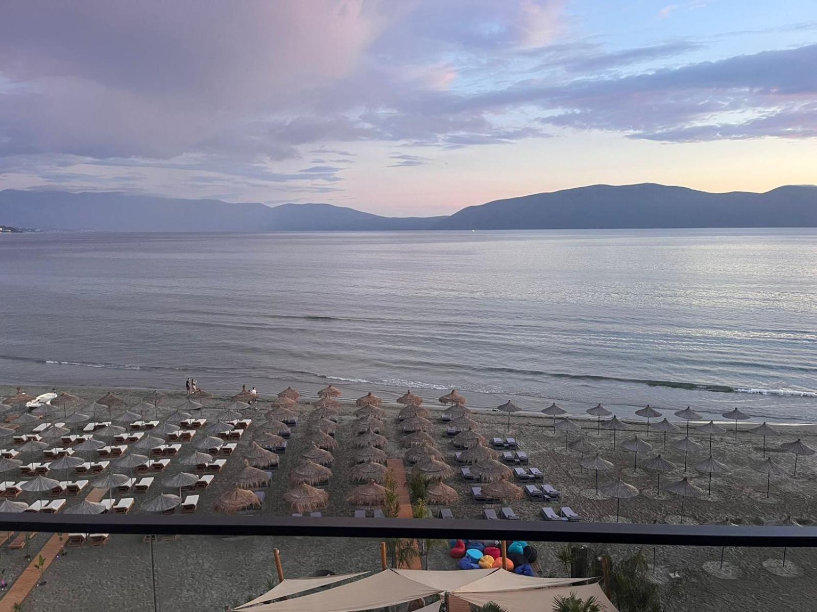 Ideal Sea View Apartment فلورا المظهر الخارجي الصورة